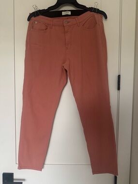 Curve Brand Coral Slim Ankle Pants